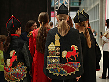 Юные дизайнеры из Самары покажут в столице коллекцию костюмов, созданную по мотивам деревянного зодчества