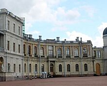 Реставрация фасадов Гатчинского дворца под Петербургом завершится в 2021 году