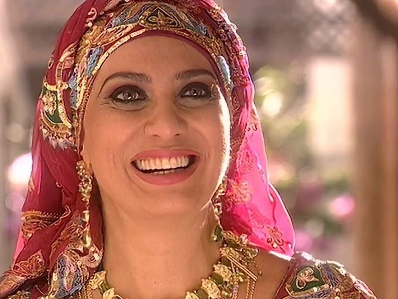 Халат киген