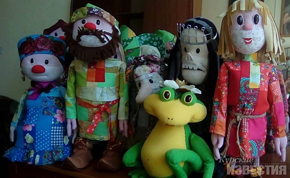 Курский кукольный театр приглашает на спектакли во дворе