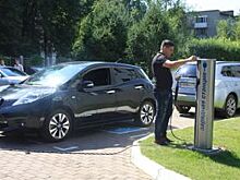 В Центр обслуживания Ярэнерго обратился первый владелец электромобиля