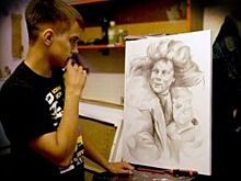 «Пусть критикуют, зато обо мне узнают». Уфимец дарит звёздам их портреты