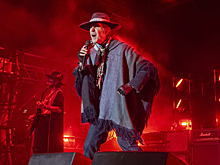 Jane's Addiction извинились за срыв концерта в Бостоне и отменили следующее шоу