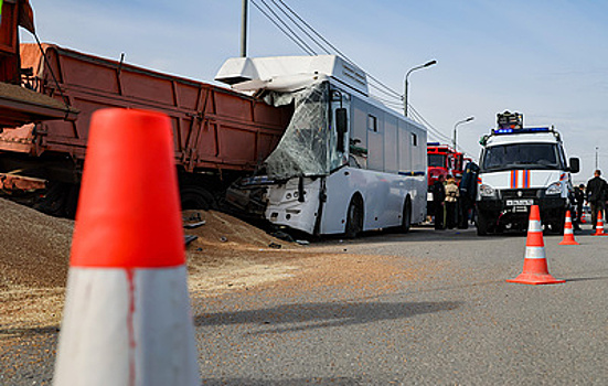 В Крыму 36 человек доставили в больницы после ДТП с автобусом