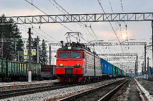 Грузовой экспресс из Пекина прибыл на железнодорожную станцию в Московской области