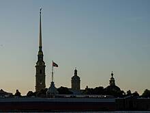 В Петербурге закрыли дамбу из-за угрозы подъема уровня воды в устье Невы