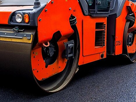 На проспекте 60-летия Октября и улице Профсоюзной обновят асфальт