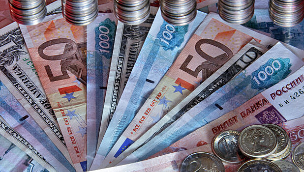 Резервы РФ за неделю снизились на $2,3 млрд