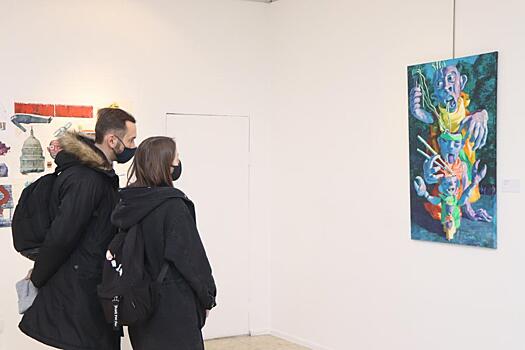 «Игровое/неигровое»: во Владивостоке открылась персональная выставка Василия Галактионова