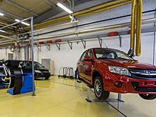 Российская Lada прорывается на Украину через линию донбасского фронта