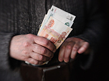 Эксперты подсчитали, сколько денег россиянину в среднем приходится тратить за неделю