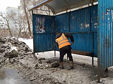 В Оренбурге около 40 единиц спецтехники вышли на уборку снега