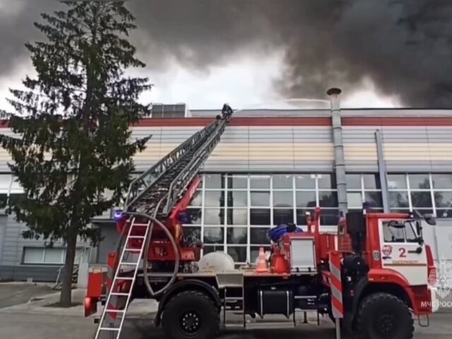 Пожар на территории НПО автоматики в Екатеринбурге локализован на 800 «квадратах»