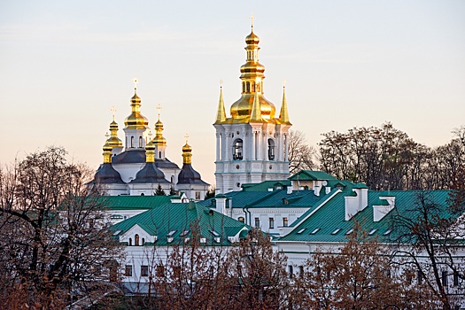 Адвокаты Киево-Печерской лавры подали иск на заповедник