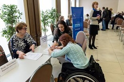 Сотни петербуржцев смогли найти работу на ярмарке вакансий