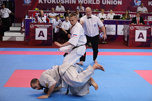 Свердловский каратист вышел в финал чемпионата мира по киокусинкай