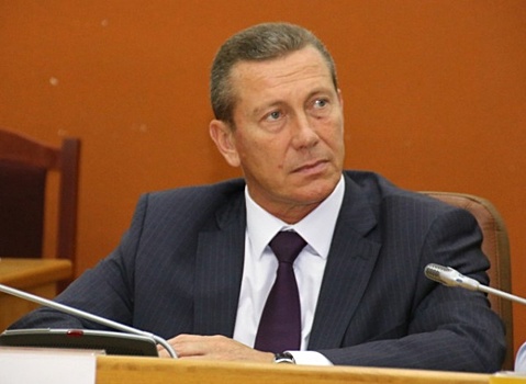 Михаил Панов сложил депутатские полномочия