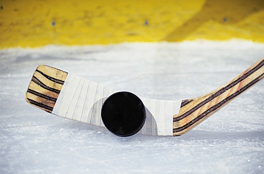В Челябинске развернулась битва за хоккей