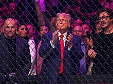 Трамп на турнире UFC услышал песню Кадышевой «Широка река»
