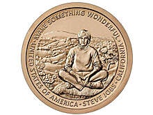 В США выпустили юбилейную монету со Стивом Джобсом номиналом $1