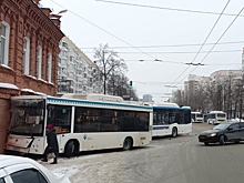 В Уфе пассажирский автобус въехал в объект культурного наследия
