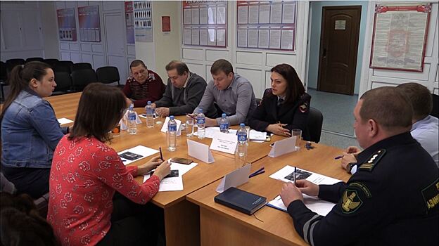 Сотрудники ГИБДД проверили дубненских таксистов