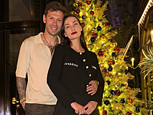 Фёдор Смолов и Карина Истомина отметили второй день рождения дочери Лоры в Италии