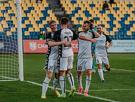 "Акрон" обыграл ульяновскую "Волгу"