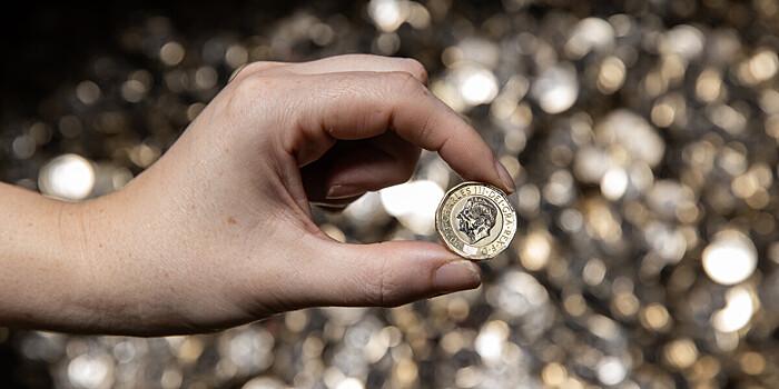 Король Карл III изменил дизайн &laquo;несчастливой&raquo; монеты в&nbsp;1&nbsp;фунт