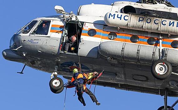 Вертолётный голод: МЧС стало не на чем прилетать на помощь,  а весна и наводнения не за горами