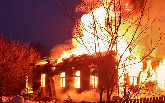 Семья с двумя детьми осталась без крова из-за пожара в Пителинском районе