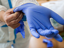 CNN: в США завезли миллионы использованных медицинских перчаток со следами крови
