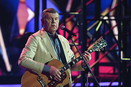 Певец Александр Новиков опроверг слухи о своей смерти