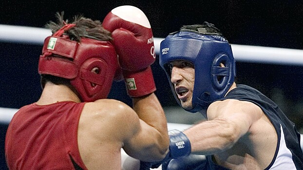 Олимпийского чемпиона по боксу внесли в базу «Миротворца»