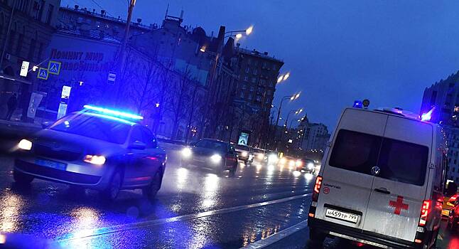 Полицейские машины попали в ДТП во время погони за пьяным россиянином