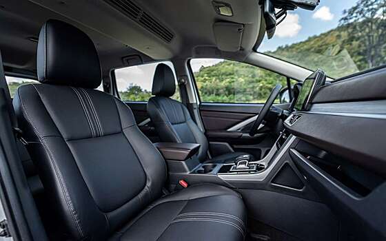 В России начали продавать надежный семейный минивэн из Японии дешевле «китайцев»