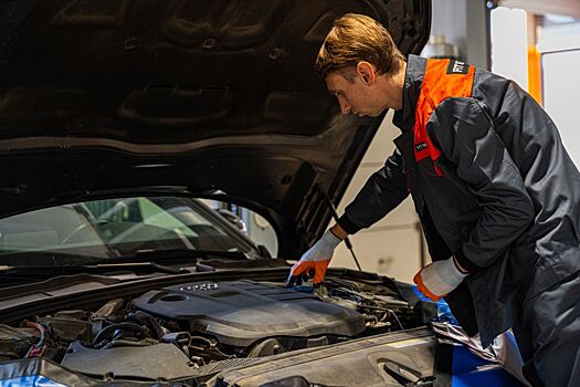 Новосибирским водителям рассказали о семи правилах весенней проверки авто