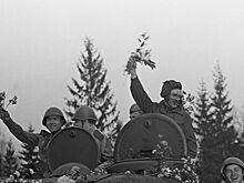 Цветную версию "Офицеров" покажут вещатели 9 мая