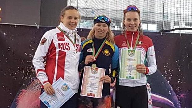 Нижегородка завоевала две медали на соревнованиях по конькобежному спорту в Беларуси