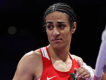 Провалившая гендерный тест боксерша расплакалась после выхода в полуфинал ОИ