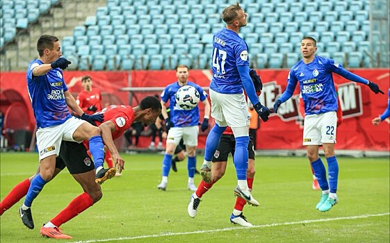 "Чайка" в концовке упустила победу над "Уфой"