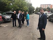 Работники "Жилищника" приведут в порядок территорию около детской площадки на улице 1-й Останкинской