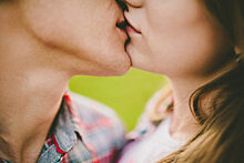 3 болезни, которые передаются через поцелуи