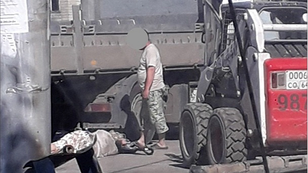 На окраине Саратова «Бобкэт» сбил пенсионерку