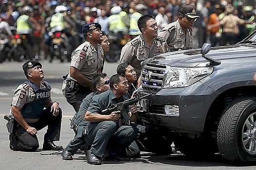 Джакарта пережила вторую ночь массовых беспорядков