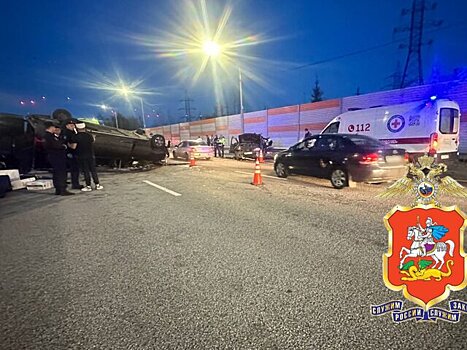 Пострадавших в ДТП на трассе М-12 эвакуируют в больницы Подмосковья