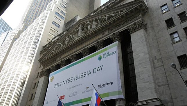 Биржи США прибавили более 1%