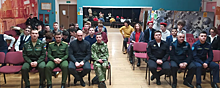В Щелкове для школьников устроили встречу с полицейским, спасателем, журналистом и военным