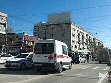 В центре Волгограда &quot;Opel&quot; протаранил &quot;Audi Q5&quot;