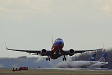 В США самолет совершил экстренную посадку из-за подозрительного пассажира